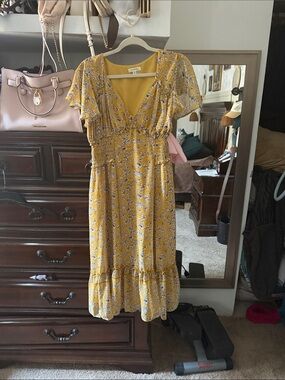 Max Studio Yellow Floral V-Neck Midi Dress